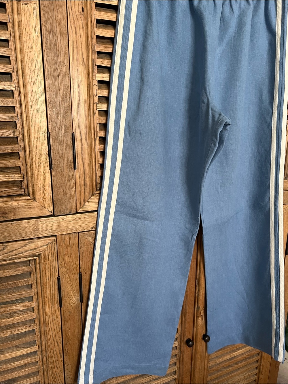 DONNI. 100% Linen Crop Racer Stripe in Cornflower Size XS - Picture 4 of 7